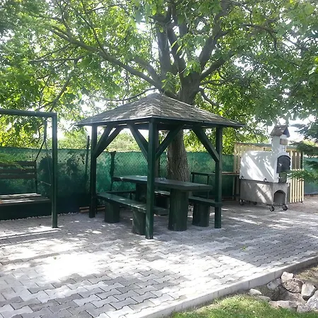 Guest house Hostad 3*